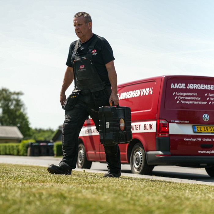 VVS-installation af professionel tekniker i bolig
